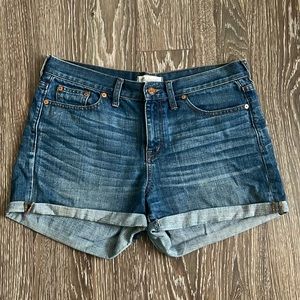 Madewell boyfriend fit Jean shorts